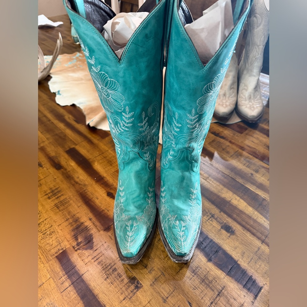 Turquoise Embroidered Cowboy Heeled Boots - Women's